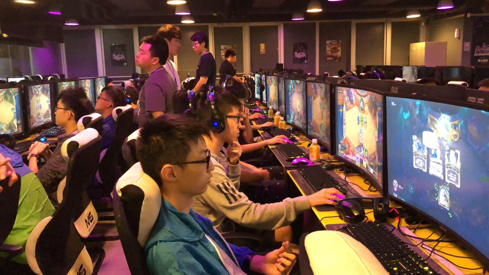 鲁尼四次下 鲁尼四次下